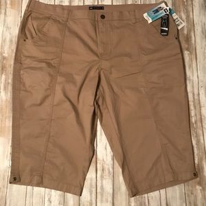 LEE Lorielle Twill Khaki Relaxedfit Capris Skimmer